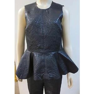 Elizabeth & James top